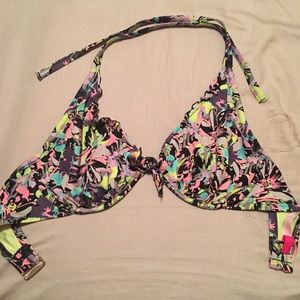 NWOT Victoria’s Secret halter bikini top